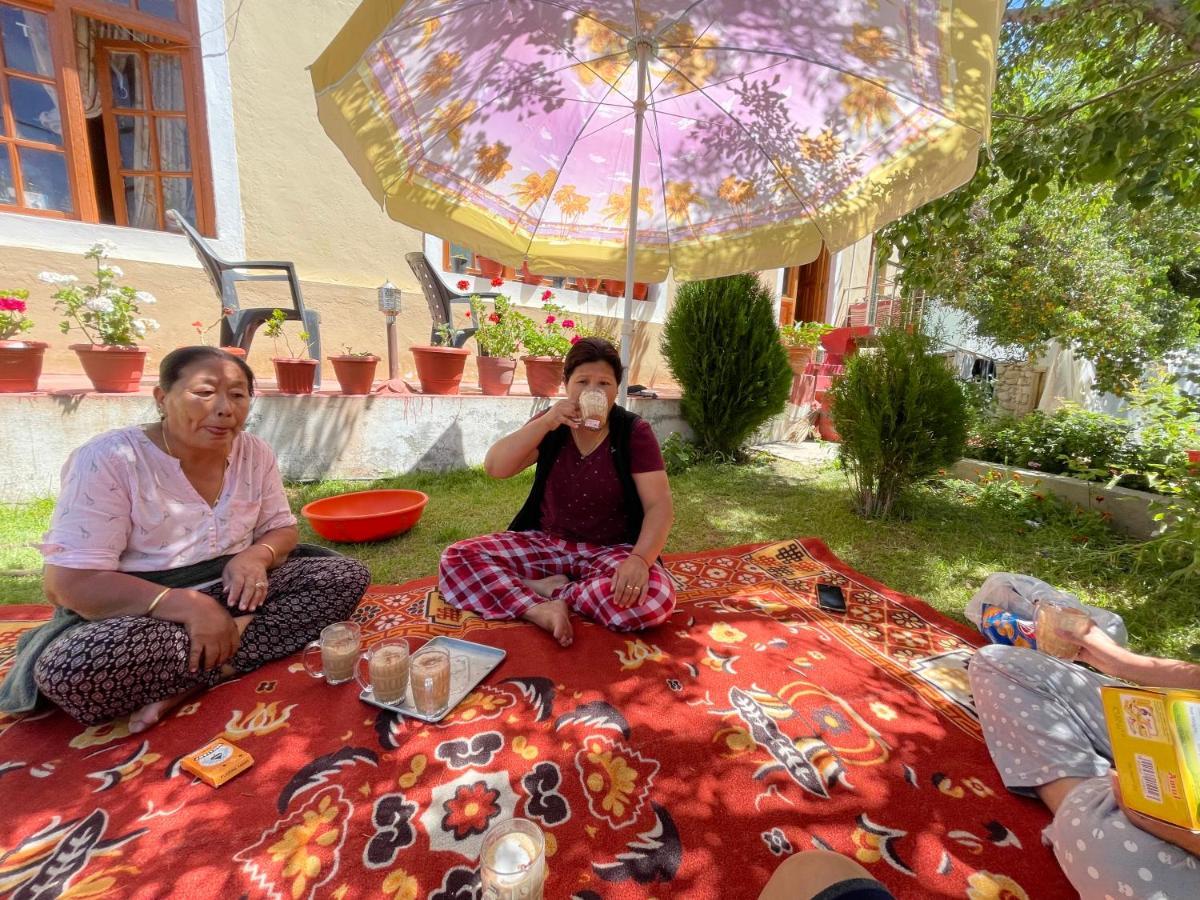 Gaywoo Guest House Leh Buitenkant foto